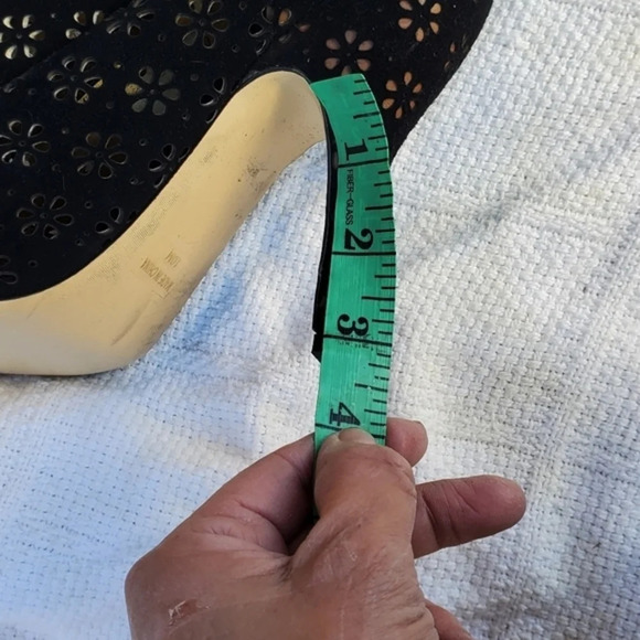 Hale Bob cut out ‎ booties 10 NEW - Picture 2 of 13